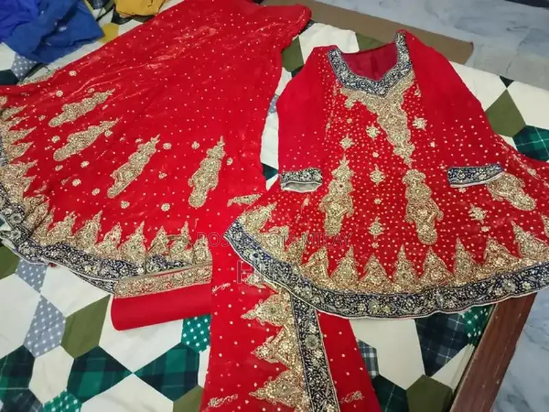 Elegant White Bridal Wedding Dress with Matching Jewelry and Clutch