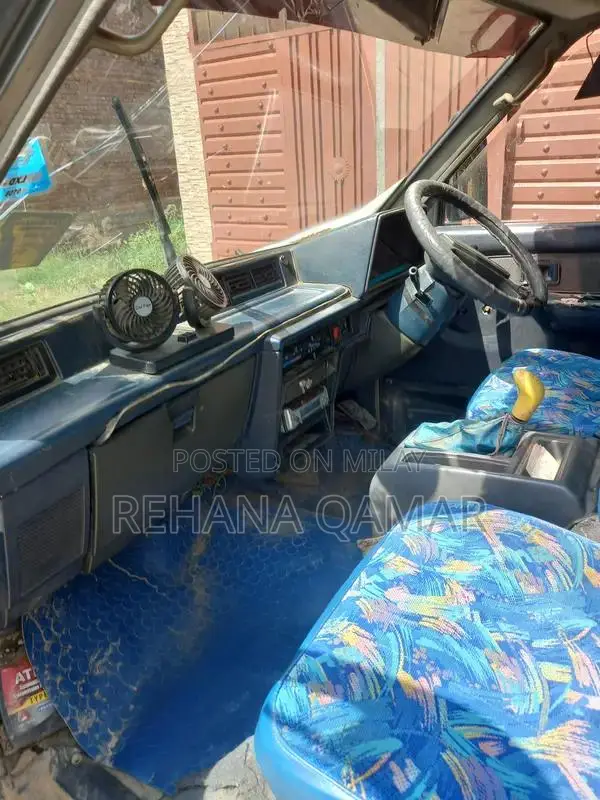 Toyota Townace Van - Reliable Compact Commercial Vehicle