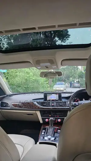 Audi A6 2015 Luxury Sedan - White Executive Car