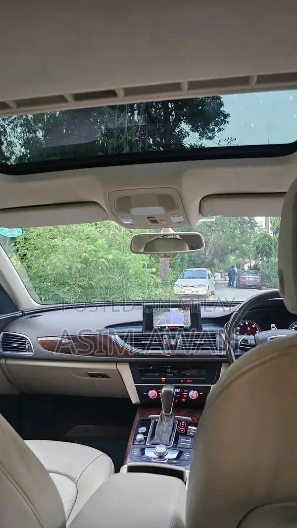 Audi A6 2015 Luxury Sedan - White Executive Car