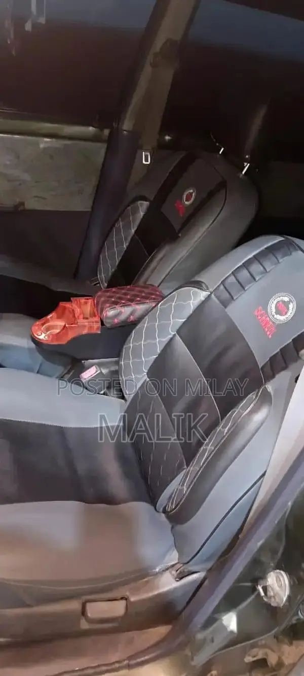 2011 Coure Compact City Car - Well Maintained Vehicle