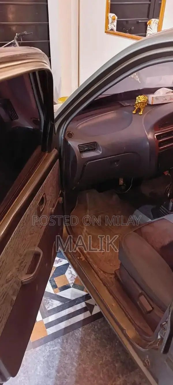 2011 Coure Compact City Car - Well Maintained Vehicle