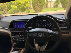 Hyundai Elantra 2.0 Sedan - First Owner Vehicle