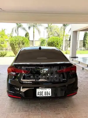 Hyundai Elantra 2.0 Sedan - First Owner Vehicle