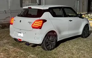 Suzuki Swift GLX Compact Hatchback - Low Mileage Excellent Condition