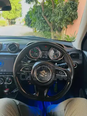 Suzuki Swift GLX Compact Hatchback - Low Mileage Excellent Condition