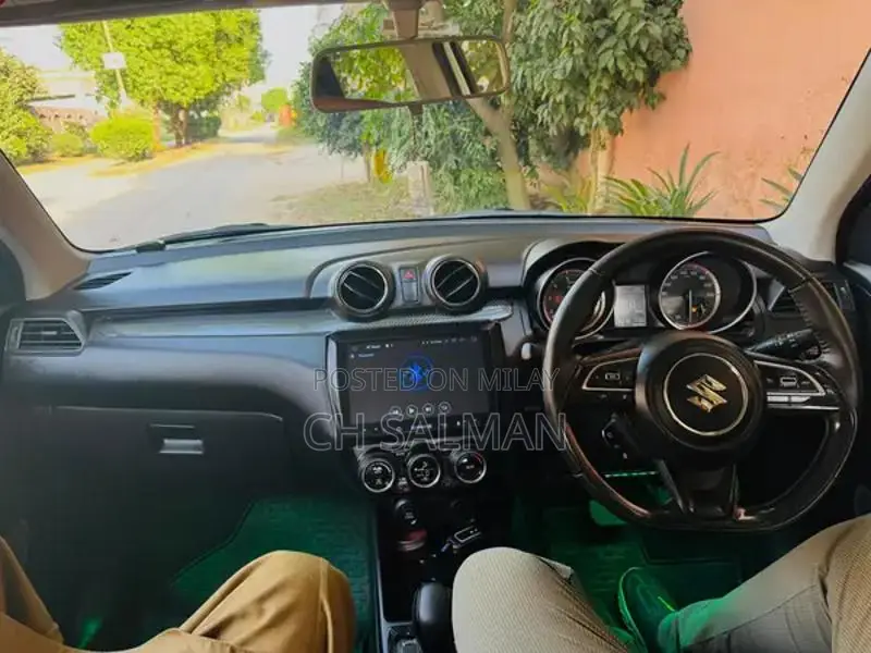 Suzuki Swift GLX Compact Hatchback - Low Mileage Excellent Condition