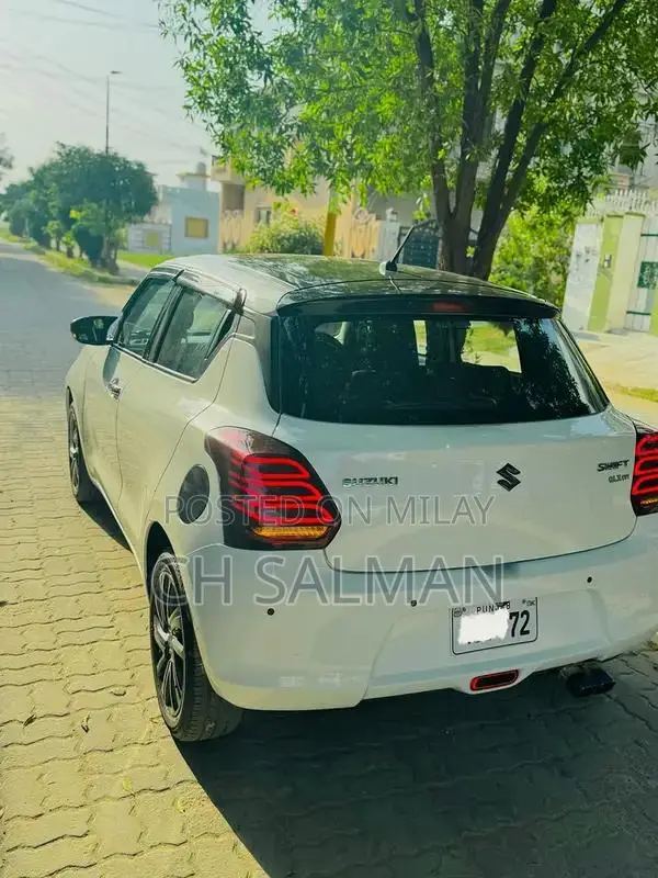 Suzuki Swift GLX Compact Hatchback - Low Mileage Excellent Condition