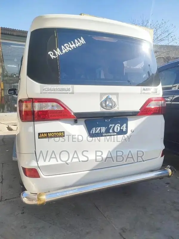 Karvaan Plus Premium Sedan - Spacious Family Vehicle