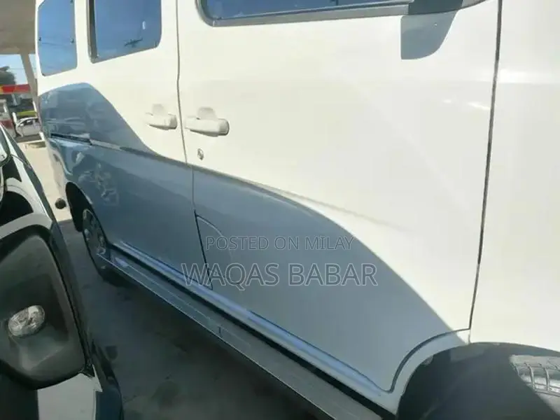 Karvaan Plus Premium Sedan - Spacious Family Vehicle