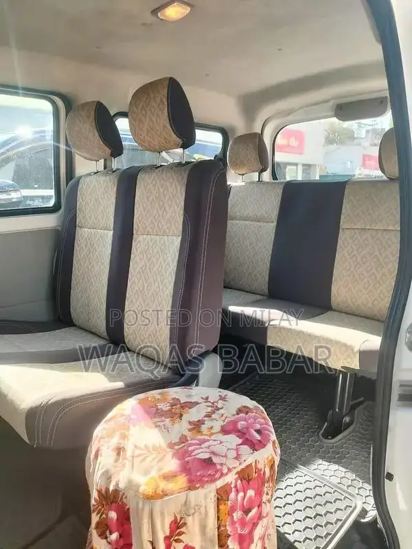 Karvaan Plus Premium Sedan - Spacious Family Vehicle