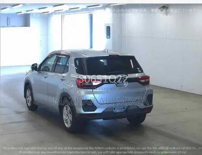 Daihatsu Rocky X SUV - Japanese Imported Vehicle