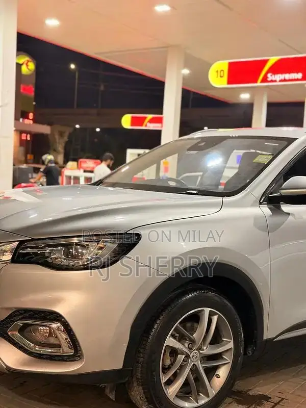 MG HS Trophy Turbo Compact SUV - Low Mileage