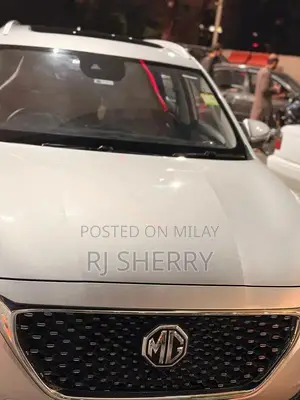 MG HS Trophy Turbo Compact SUV - Low Mileage