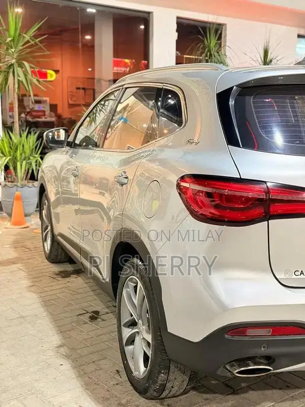 MG HS Trophy Turbo Compact SUV - Low Mileage