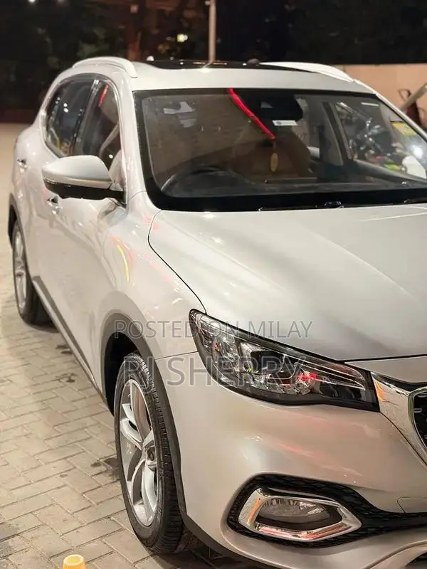 MG HS Trophy Turbo Compact SUV - Low Mileage