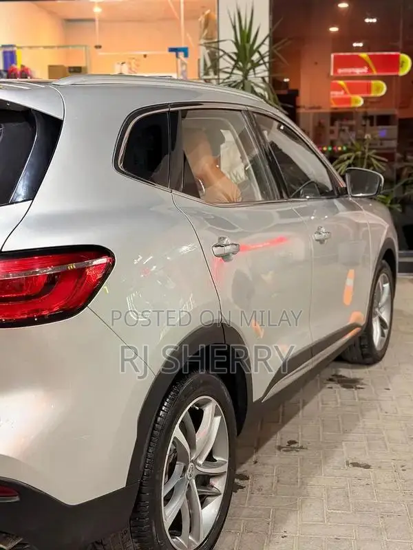 MG HS Trophy Turbo Compact SUV - Low Mileage