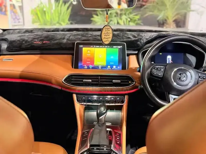 MG HS Trophy Turbo Compact SUV - Low Mileage