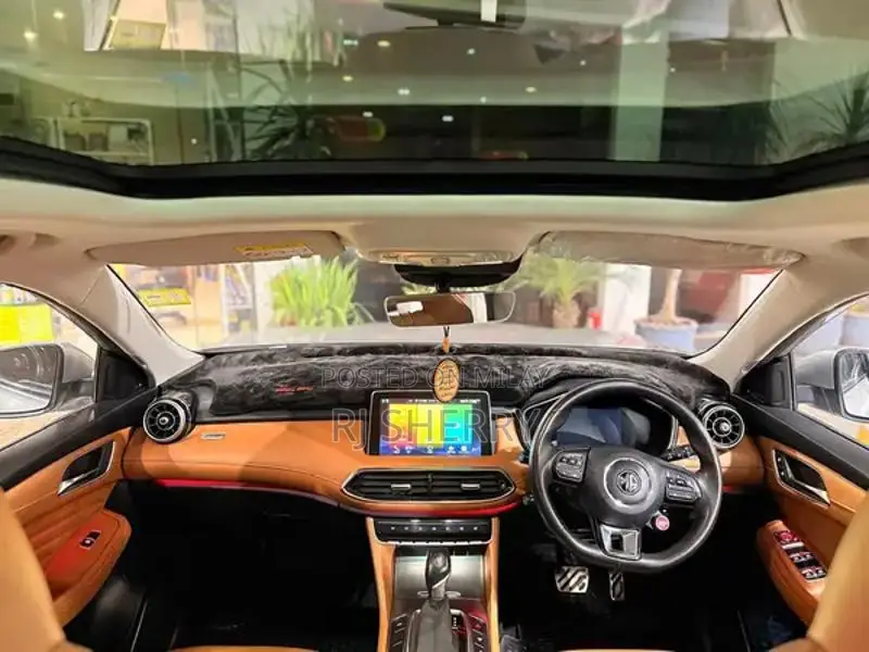 MG HS Trophy Turbo Compact SUV - Low Mileage