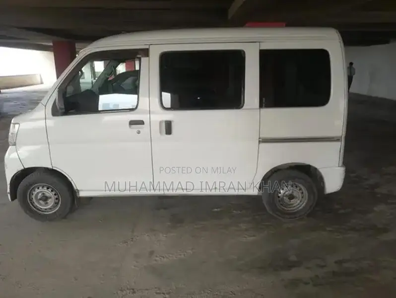 2012 Daihatsu Hijet - Well-Maintained Compact Family Vehicle
