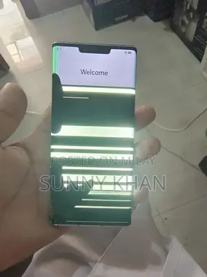 Huawei Mate 30 Pro Smartphone with Screen Issue