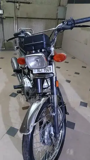 CG 125 Special Edition Motorcycle - Classic Self-Start Model