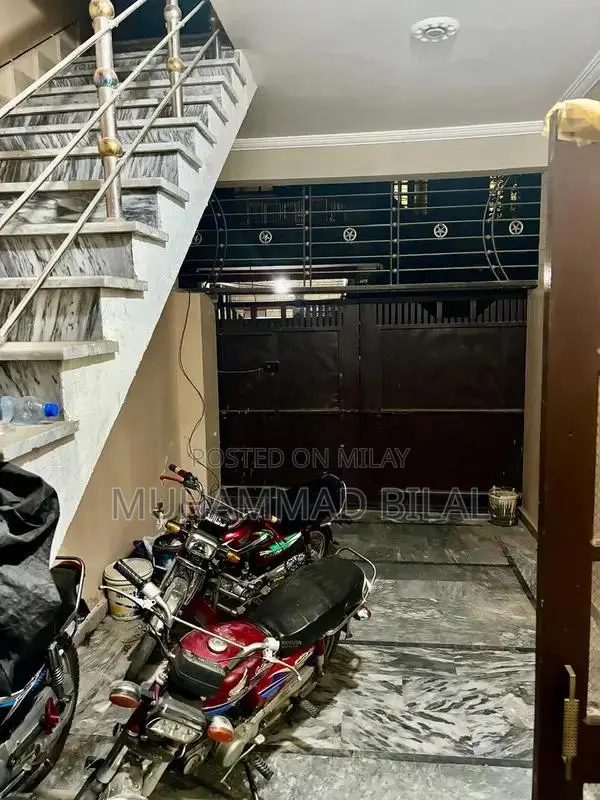 Shared Student Hostel Rooms with Attached Bathrooms