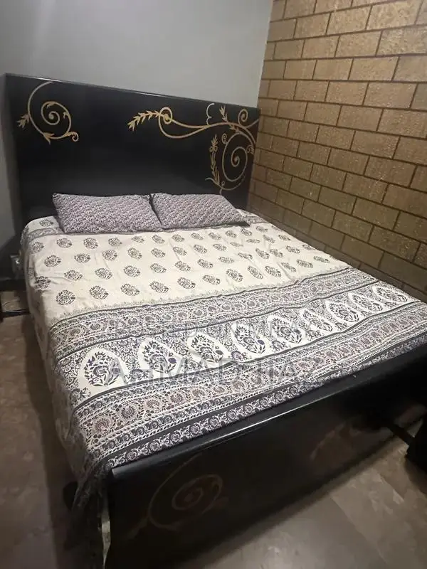 Complete Bedroom Set with Bed, Side Tables, Dressing, and Showcase