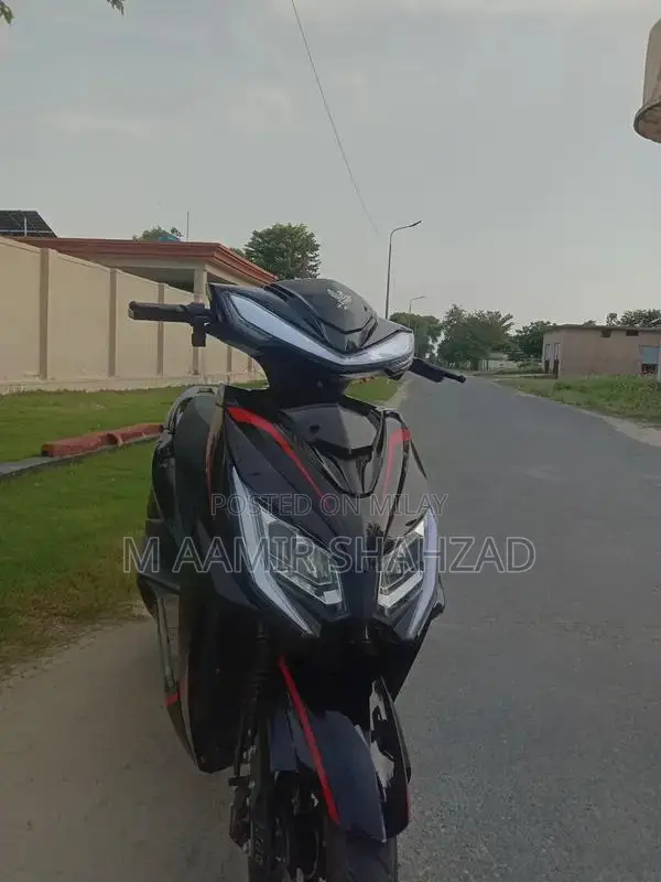 Zhongfa Y1 Electric Scooty with Long-Range Battery