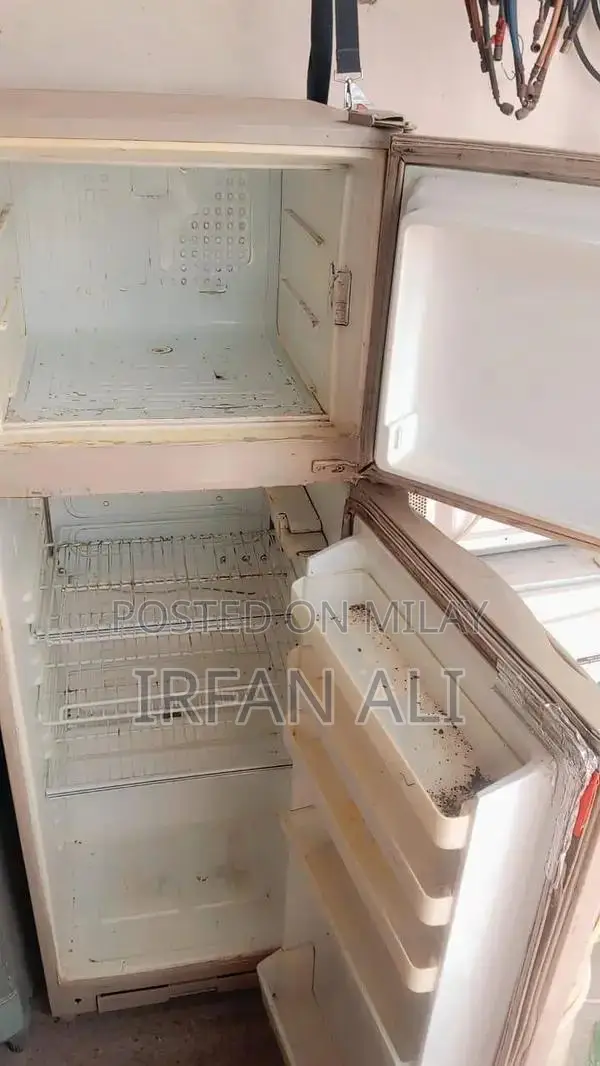 Compact Portable Humidifier with Advanced Cooling Features