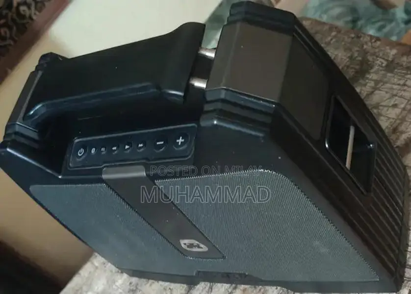 GBoom Portable Bluetooth Speaker with 6-Hour Battery Life