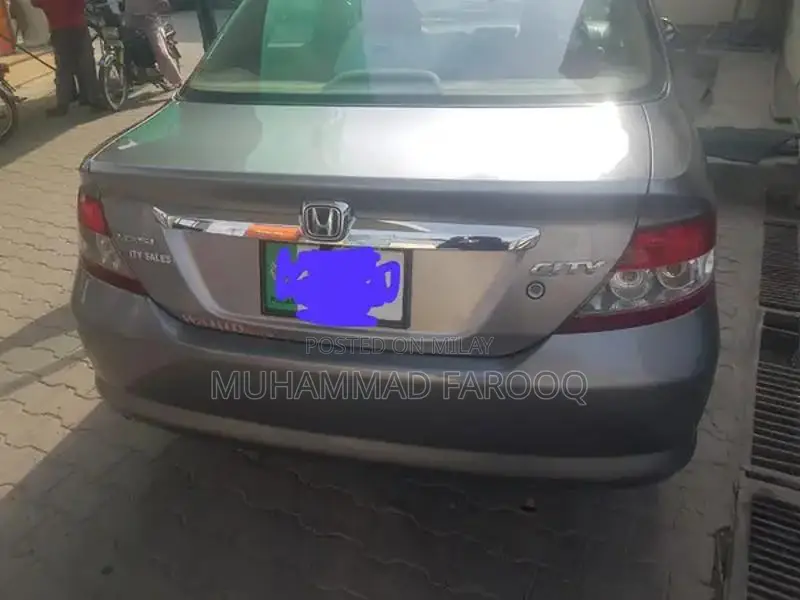 2005 City Automatic Sedan with Genuine Digital Features