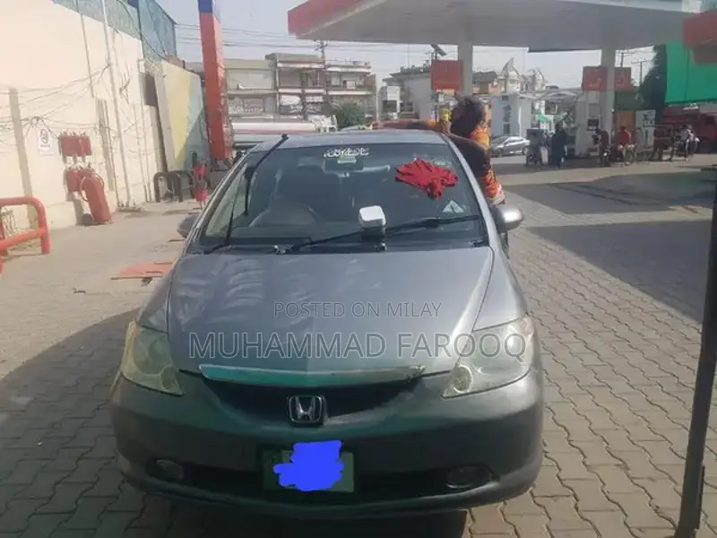 2005 City Automatic Sedan with Genuine Digital Features