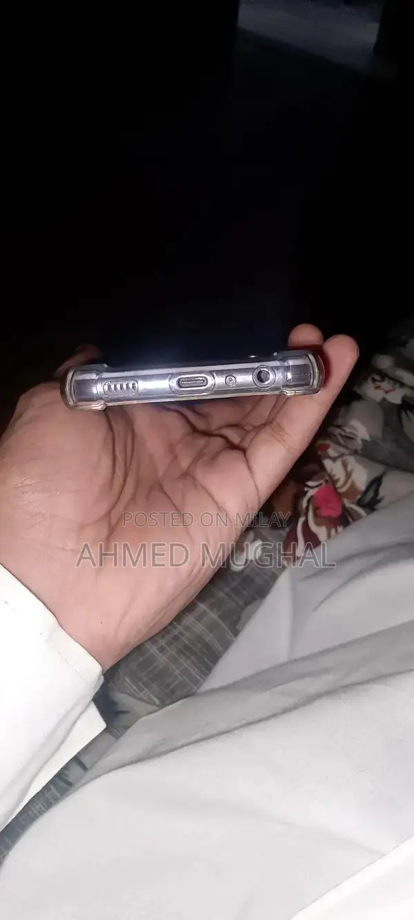 Mid-Range Smartphone with Panel Replacement