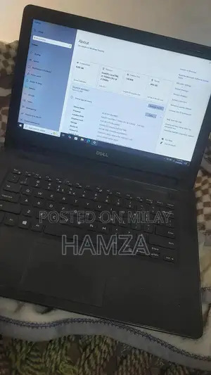 Photo - Dell Laptop Core i7 7th Gen 8GB RAM 500GB HDD Windows