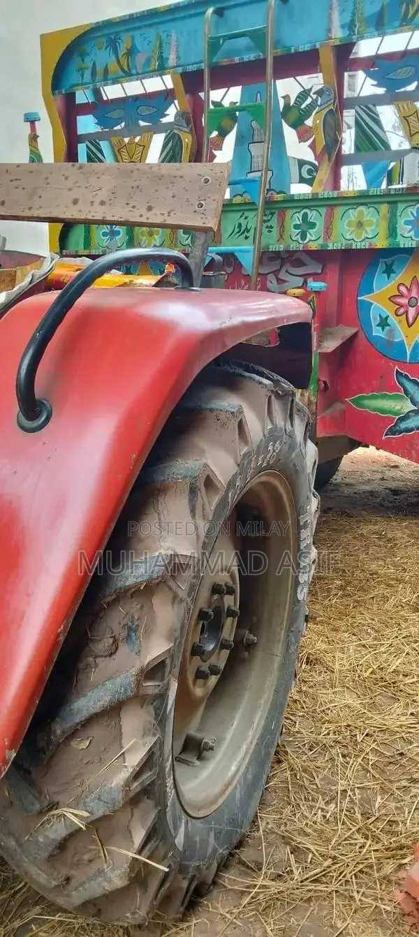 Dewan 550 Agricultural Tractor - Reliable Farm Machinery