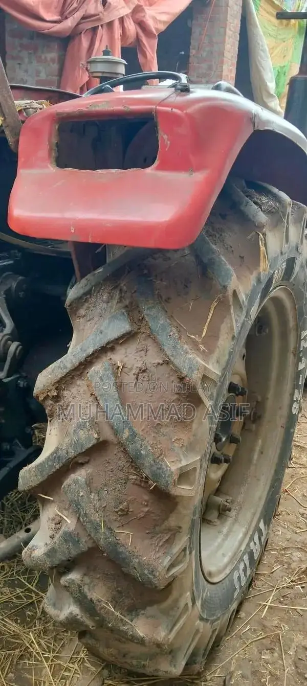 Dewan 550 Agricultural Tractor - Reliable Farm Machinery