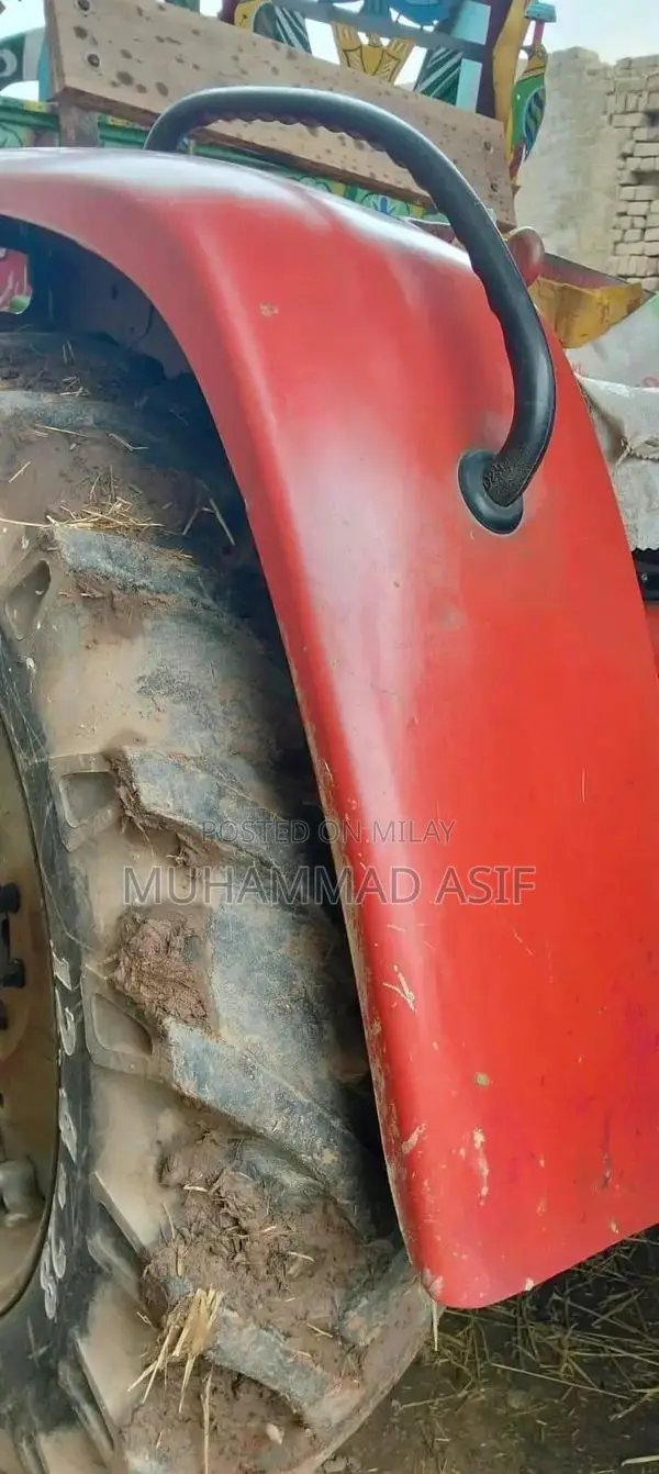 Dewan 550 Agricultural Tractor - Reliable Farm Machinery