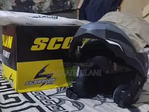 Scorpion 305 Motorcycle Helmet - Compact Lightweight Design