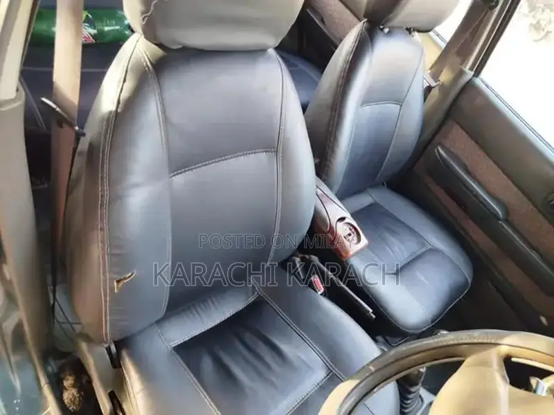 Suzuki Cultus VXR 2008-2009 Compact Sedan