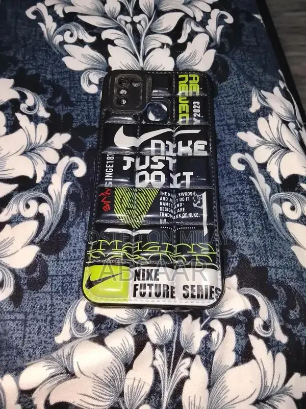 Universal Phone and Tablet Protective Cover