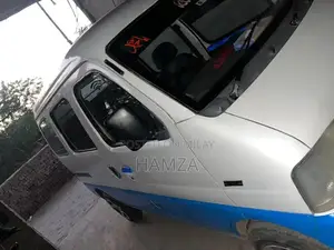 Suzuki Every Compact Van - Japanese Import with Upgrades