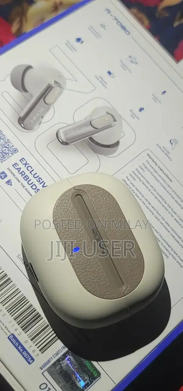 Ronin R-7080 Wireless Earbuds with ANC and ENC