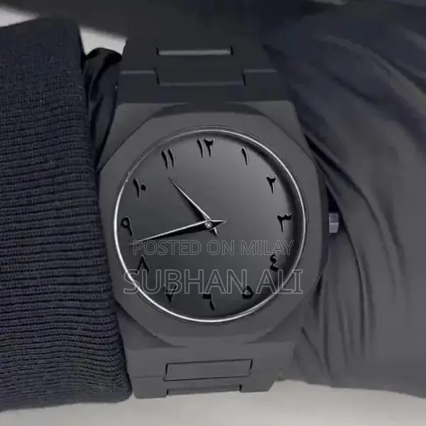 Elegant Arabic Numerals Unisex Wrist Watch - Classic Black Design