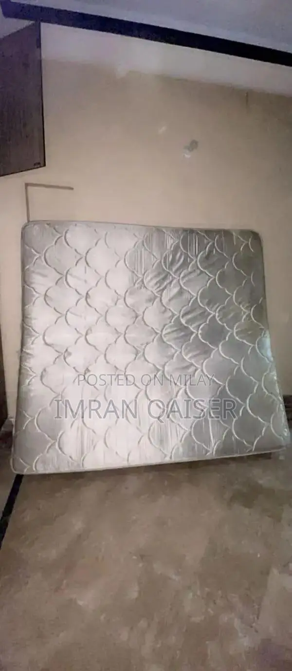 Dura Foam Spring Mattress - Excellent Condition