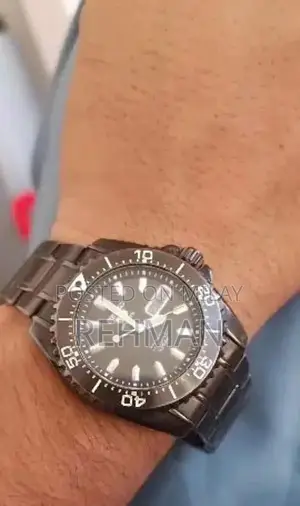 Seiko 5 Automatic Men's Sports Waterproof Watch - Black Design