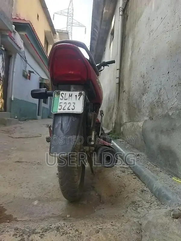 Honda 125 Dream Motorcycle 2017 Model