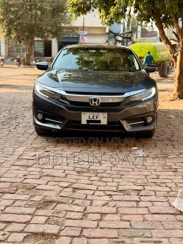 Honda Civic 2019 Sedan with Low Mileage