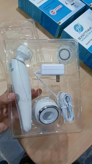 Professional Facial Cleansing Brush - Gentle Skin Care Tool