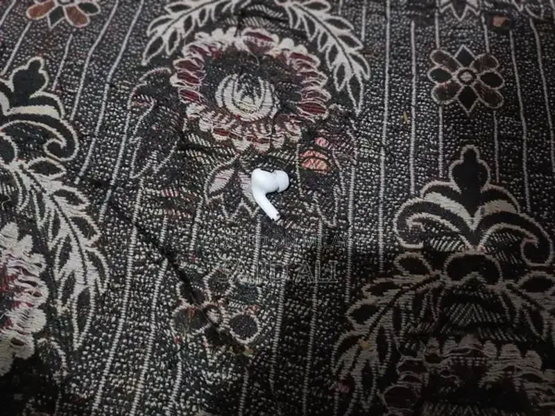 Wireless Earbuds with Long Battery Life